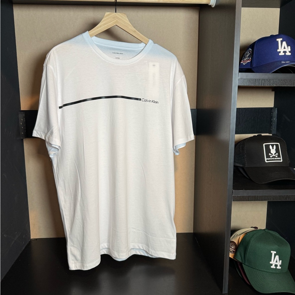 Calvin Klein White and Black Men's Tee